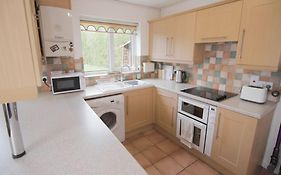 2 Bed House - Bhx - Nec